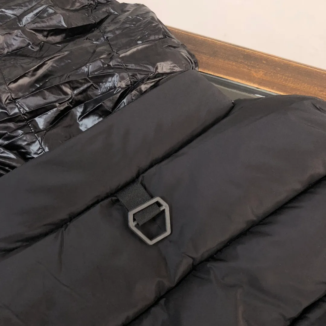 🔥🔥Moncler 24 New Arrival！ ！ ！ ！ 100% Breathable ， ！ 90% Rebound ， ！ ， ！ 、 ！ Versatile ❤️ ：Black White Size：12345（M～3xl）